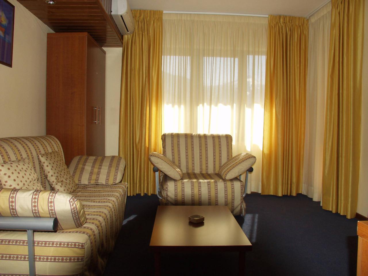 Hotel Pirin Банско Экстерьер фото