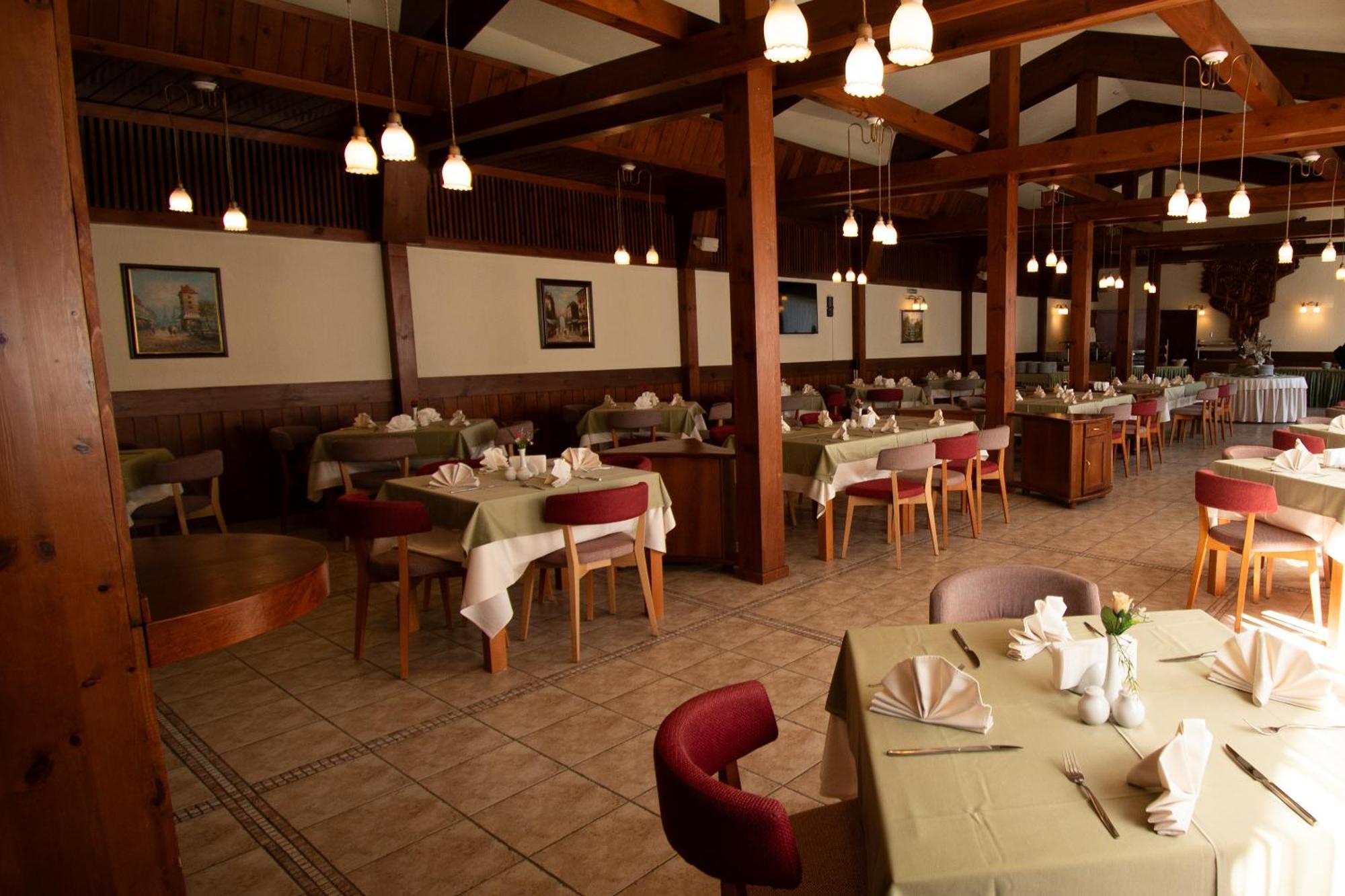 Hotel Pirin Банско Экстерьер фото