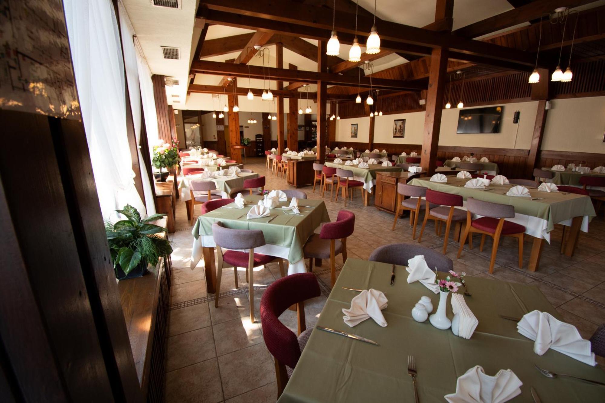 Hotel Pirin Банско Экстерьер фото